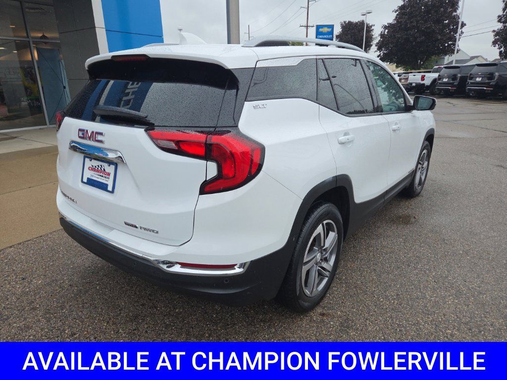 Used 2019 GMC Terrain SLT w/ Infotainment Package II AWD/4WD image 3