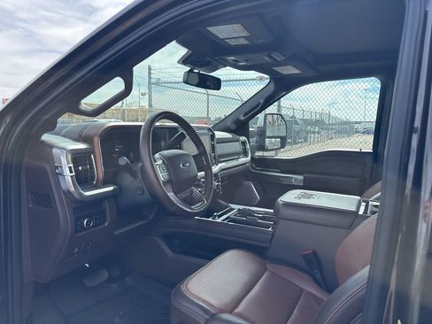 Used 2025 Ford F350 King Ranch image 9