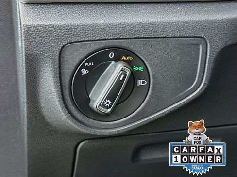 Used 2022 Volkswagen Atlas Cross Sport SE AWD/4WD image 11
