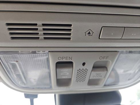 Used 2014 Honda Odyssey Touring image 24