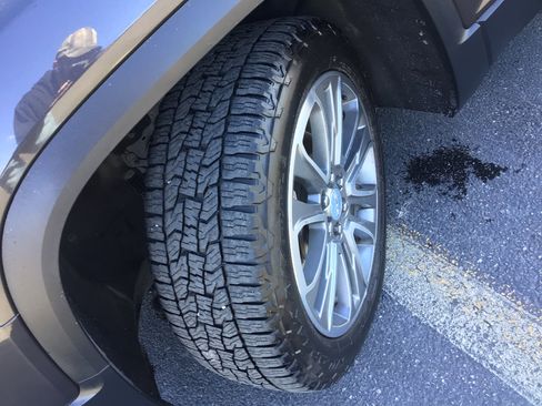 Used 2017 GMC Acadia SLT image 19