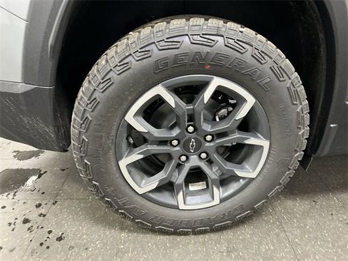 New 2026 Chevrolet Equinox ACTIV image 33