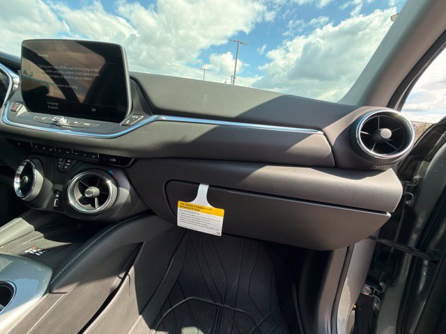 New 2026 Chevrolet Blazer LT w/ Convenience Package FWD image 20