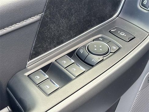 New 2026 Ford F250 XLT w/ XLT Premium Package image 21