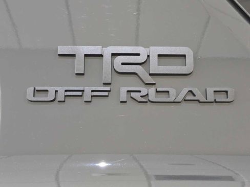 Certified 2025 Toyota 4Runner TRD Off-Road Premium AWD/4WD image 7