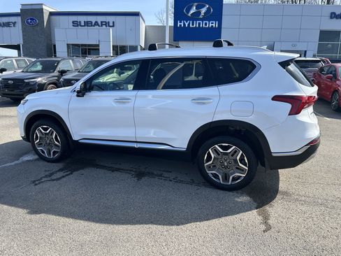 Used 2023 Hyundai Santa Fe SEL Premium image 18
