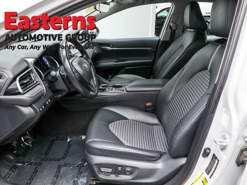 Used 2023 Toyota Camry SE image 14