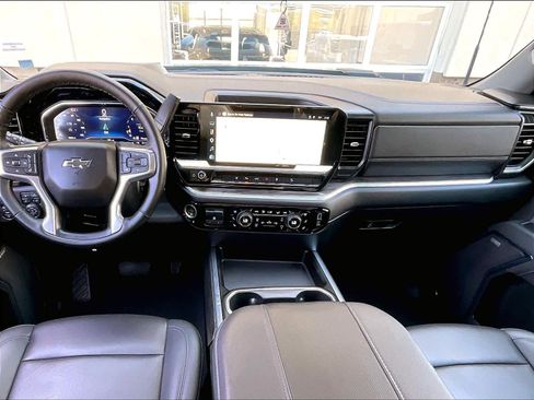 Used 2025 Chevrolet Silverado 2500 LTZ w/ Trail Boss Package AWD/4WD image 21
