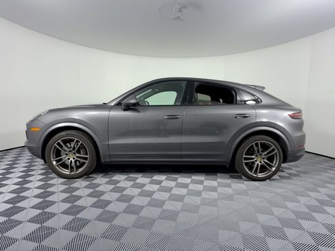 Certified 2023 Porsche Cayenne Coupe AWD/4WD image 2