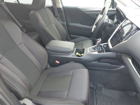 Used 2025 Subaru Outback Premium w/ Popular Package #1A AWD/4WD image 10