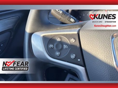 Used 2024 GMC Terrain SLT image 25