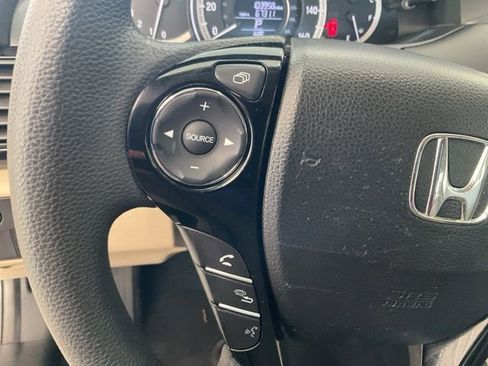 Used 2017 Honda Accord LX image 9