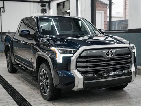 Used 2024 Toyota Tundra Limited AWD/4WD image 3