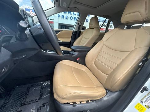 Used 2021 Toyota RAV4 XLE Premium FWD image 13