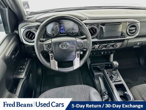 Used 2019 Toyota Tacoma TRD Sport w/ Technology Package AWD/4WD image 27