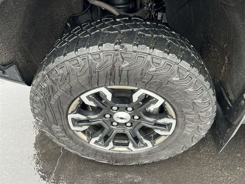 Certified 2024 Chevrolet Silverado 1500 ZR2 image 23