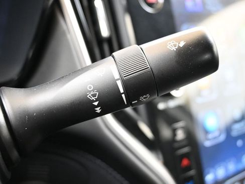 Used 2025 Subaru Legacy Premium image 30