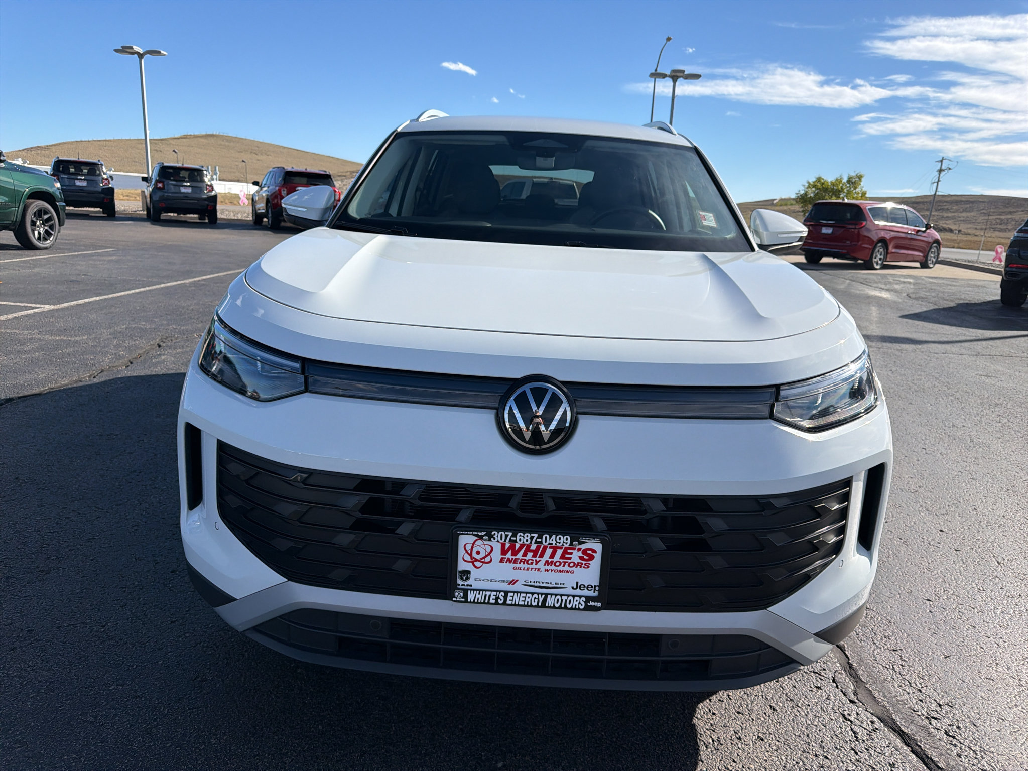 Used 2026 Volkswagen Tiguan SE AWD/4WD image 2