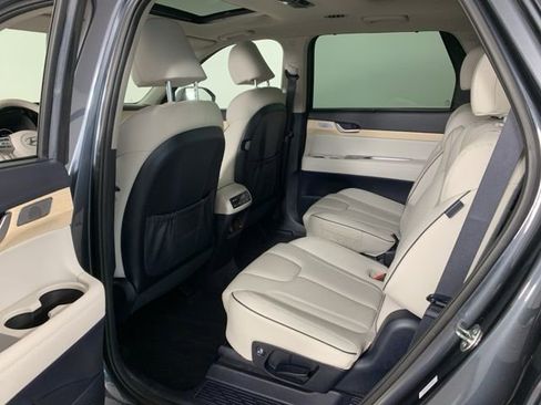 Used 2024 Hyundai Palisade Limited AWD/4WD image 37
