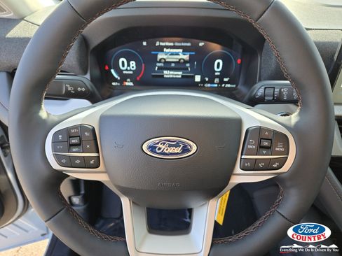 New 2026 Ford Explorer Active w/ Active Comfort Package image 10