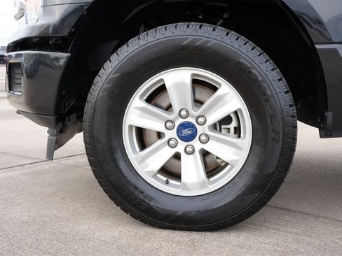 Used 2020 Ford F150 XLT image 23