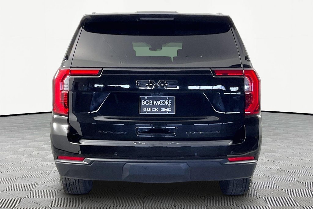Used 2025 GMC Yukon XL Elevation w/ Elevation Premium Package AWD/4WD image 5