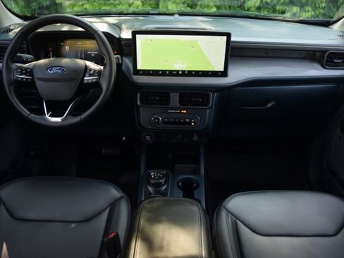 Used 2025 Ford Maverick Lariat w/ Black Appearance Package AWD/4WD image 8