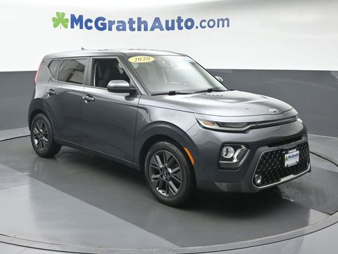 Used 2020 Kia Soul EX image 2