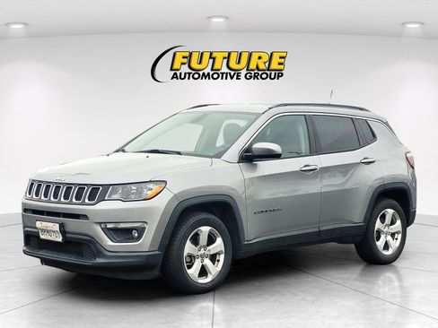 Used 2020 Jeep Compass Latitude w/ Popular Equipment Group image 9