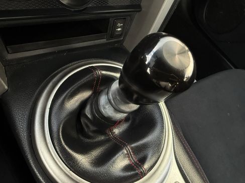 Used 2013 Scion FR-S RWD image 11