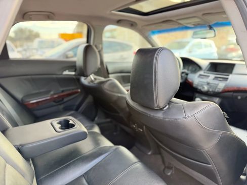 Used 2010 Honda Crosstour EX-L image 17