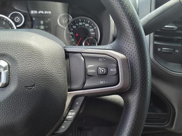 New 2024 RAM 3500 Tradesman w/ Chrome Appearance Group AWD/4WD image 17