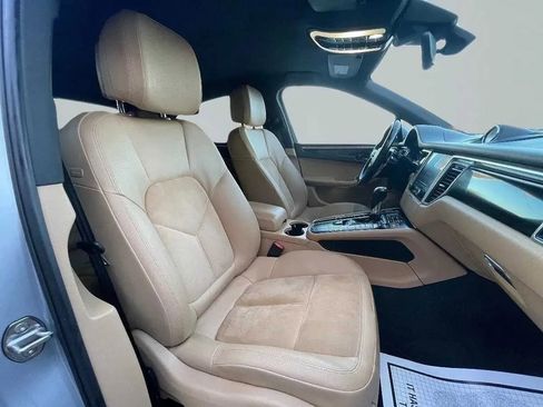 Used 2017 Porsche Macan AWD/4WD image 12