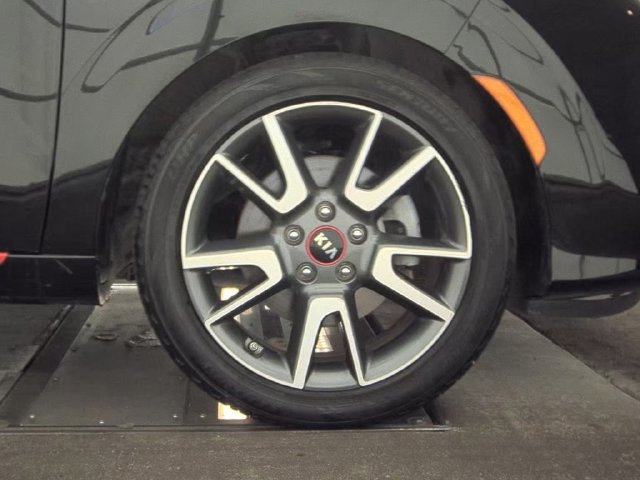 Used 2020 Kia Soul GT-Line Turbo FWD image 10