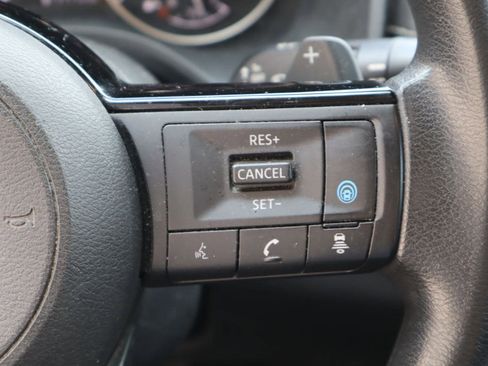 Used 2023 Nissan Rogue SV FWD image 13
