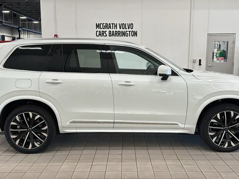 New 2026 Volvo XC90 T8 Core w/ Protection Package AWD/4WD image 4