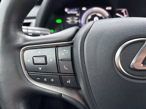 Used 2023 Lexus UX 250h AWD w/ Premium Package image 15