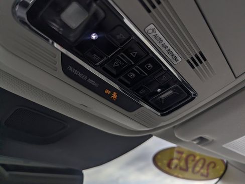 Used 2025 Lincoln Aviator AWD w/ Equipment Group 101A image 39