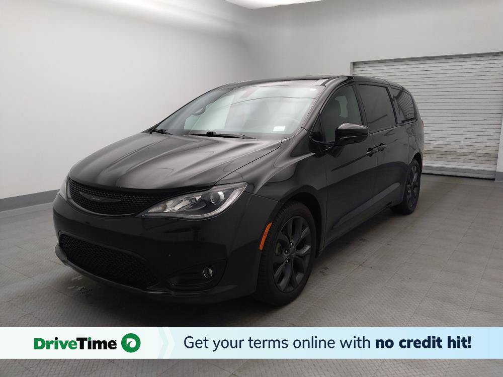 Used 2020 Chrysler Pacifica Touring w/ S Appearance Package FWD image 1