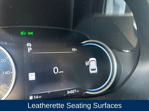 Used 2023 Genesis GV70 2.5T w/ Advanced Package image 17