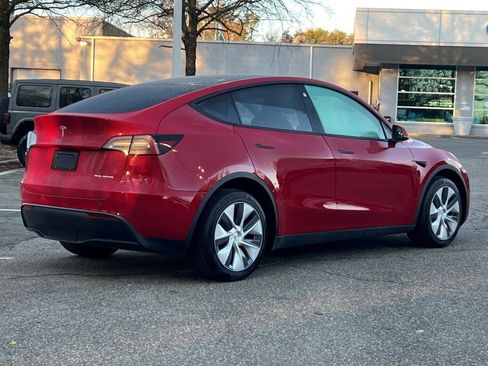 Used 2023 Tesla Model Y Long Range image 5