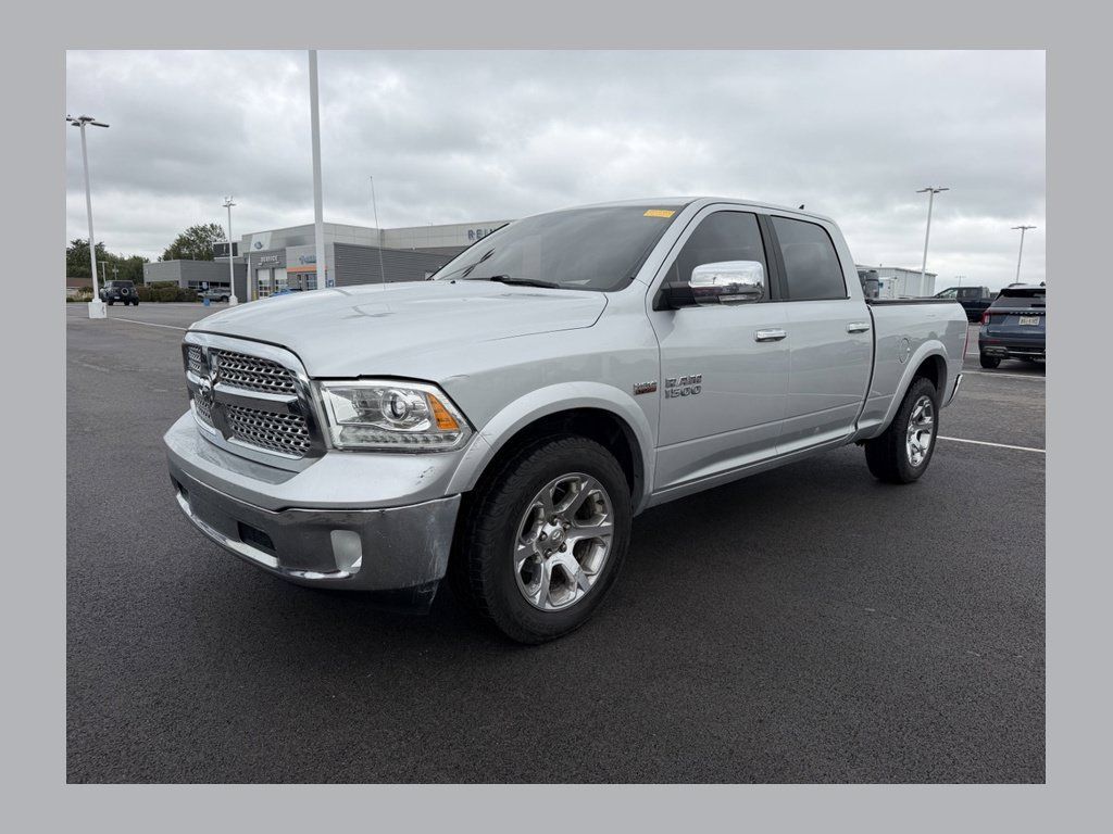 Used 2018 RAM 1500 Laramie AWD/4WD image 1