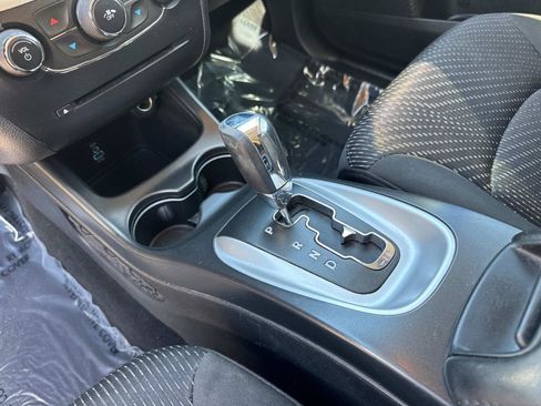 Used 2018 Dodge Journey SE FWD image 23