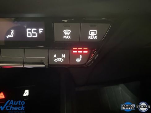 Used 2024 Audi Q4 e-tron Premium image 47