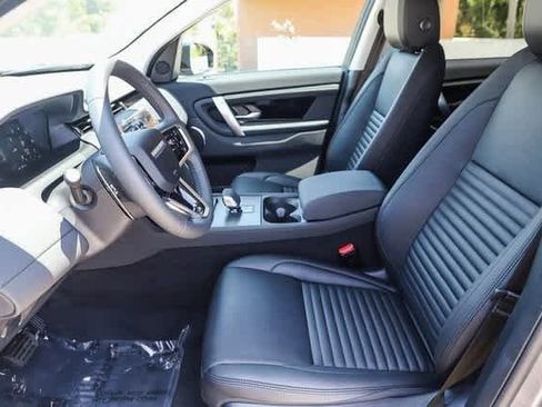 New 2024 Land Rover Discovery Sport S image 18