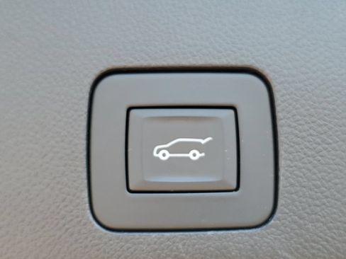 Certified 2024 Buick Encore GX Avenir w/ Avenir Convenience Package FWD image 35