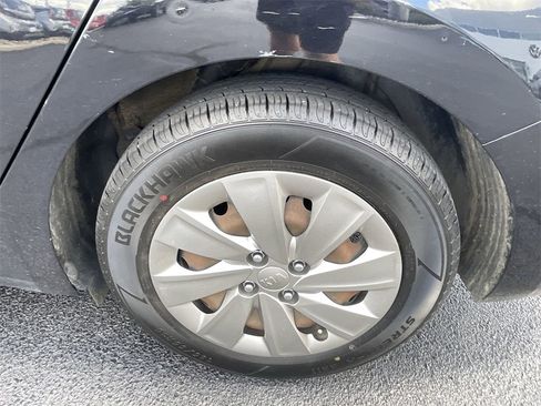 Used 2018 Kia Rio LX image 8