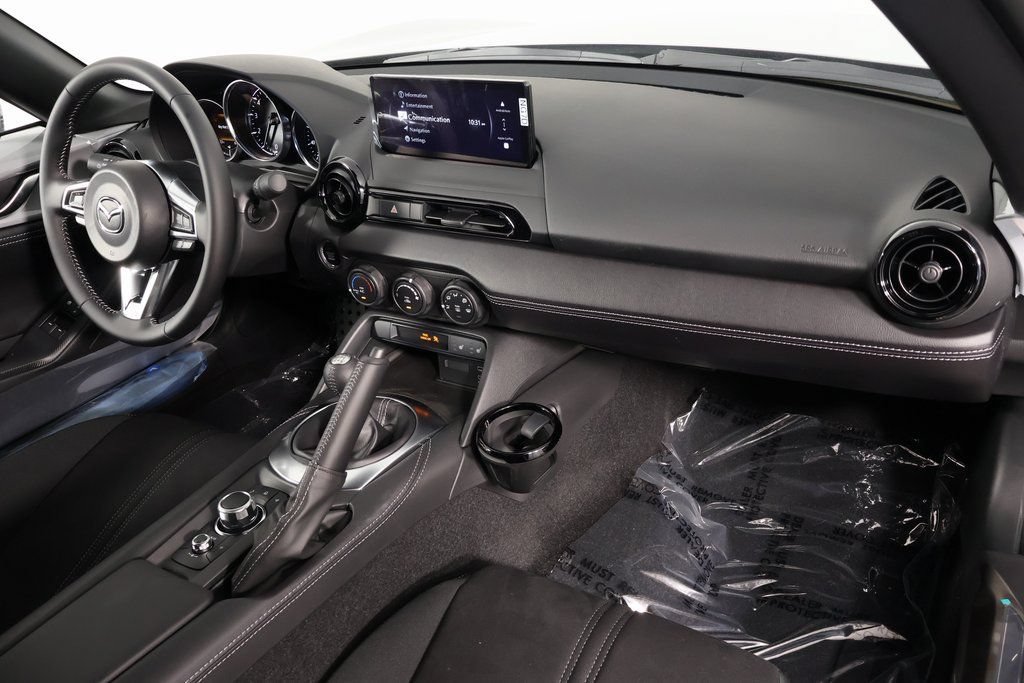 New 2026 MAZDA MX-5 Miata Club w/ Interior Package RWD image 6
