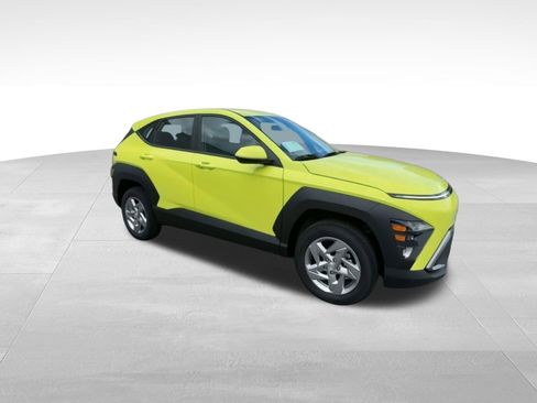 Certified 2026 Hyundai Kona SE AWD/4WD image 2
