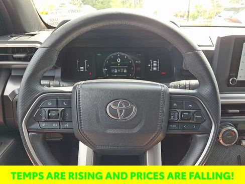 Used 2025 Toyota 4Runner SR5 image 22